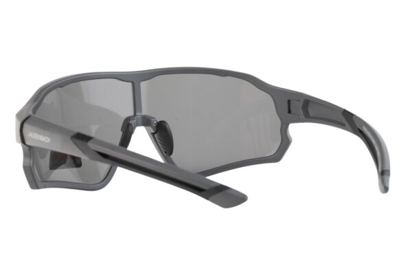 Aries -00493-WEB Lentes Laudenbach Tadej
